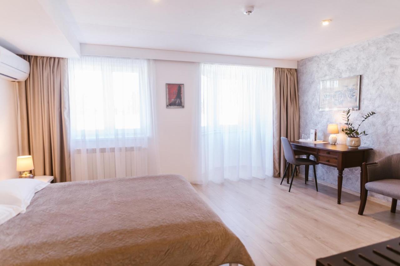 Villa Helvetia Târgu-Mureş Esterno foto