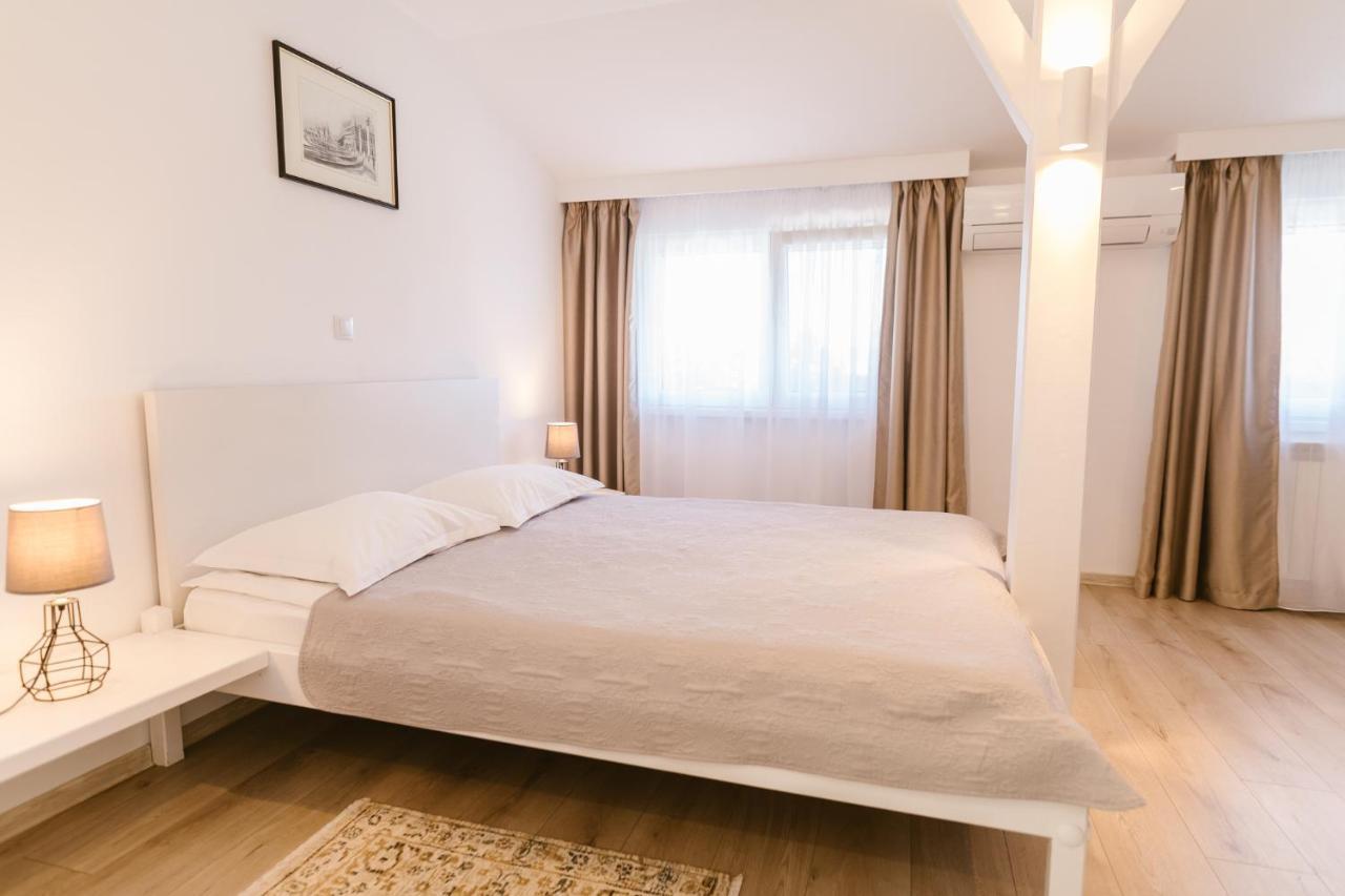 Villa Helvetia Târgu-Mureş Esterno foto